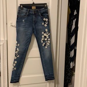 Embroidered skinny blue jeans!
